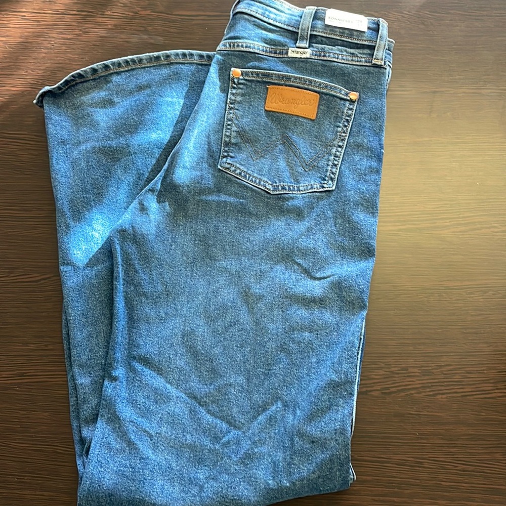Wrangler Bonnie 683 Loose Flare